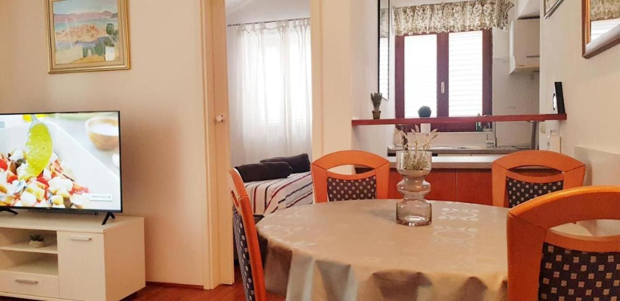 Apartments Mila Makarska Esterno foto